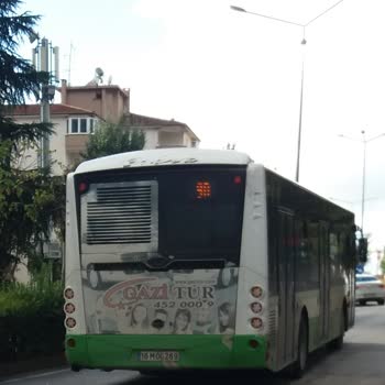 BURULAŞ 9/d Yeşil Otobüsler Duraklara Girmiyor