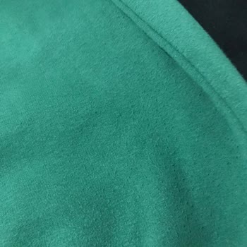 Mavi Marka Sweatin Tüylenmesi