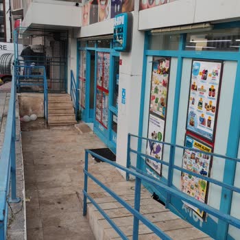 A101 Çalışma Saatleri İçerisinde Olmasına Rağmen Mağazayı Açmıyorlar