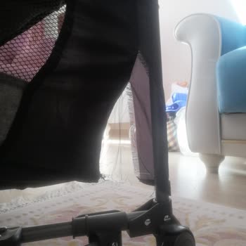 Dalpa Prego 8023 Miami Park Beşiğin Ayağındaki Bez Yırtık