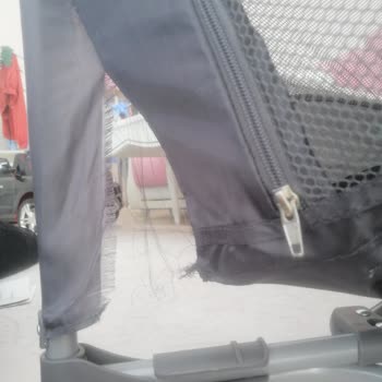 Dalpa Prego 8023 Miami Park Beşiğin Ayağındaki Bez Yırtık