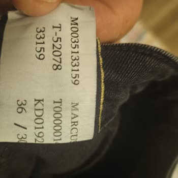 Mavi Yıpranmış Ürünleri Muhtelif Bahanelerle Değiştirmek İstemiyor.