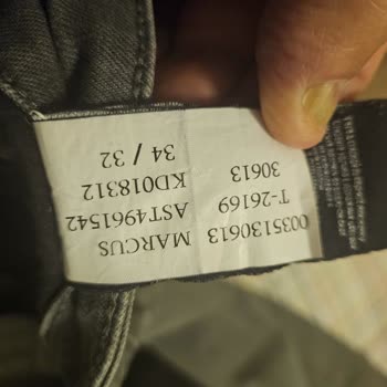 Mavi Yıpranmış Ürünleri Muhtelif Bahanelerle Değiştirmek İstemiyor.