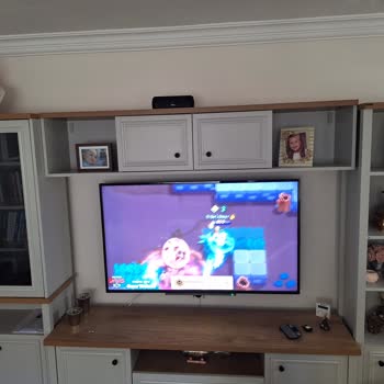 Kelebek Mobilya Yamuk Takılan Duvara Montajlı TV Ünitesi Üst Modülü