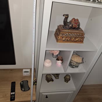 Kelebek Mobilya Yamuk Takılan Duvara Montajlı TV Ünitesi Üst Modülü