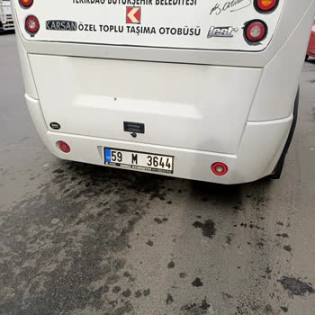 Çorlu Belediyesi Otobüs Şoförünün Terbiyesizliği