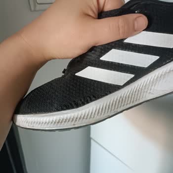 Adidas Spor Ayakkabının File Sökülmesi