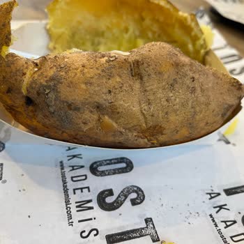 Tost Akademisi&nbsp;Kumpir Çamur İçinde