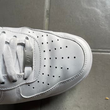 Nike Ayakkabı Kalitesiz Sorunu