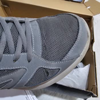 Skechers Ürünlerin Arkasında Durmuyor.