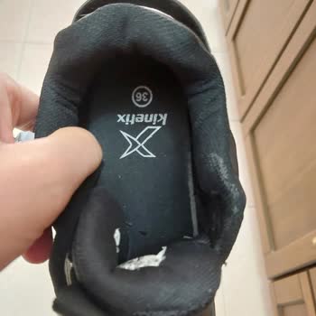 FLO Ayakkabı Defolu Ayakkabı Değişimi Her Mağazadan Yapılamıyor.