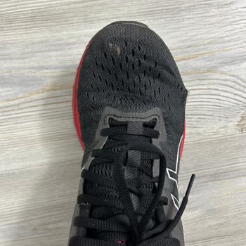 Asics GT-1000 11 Review: Disappointing Quality and Customer Service?