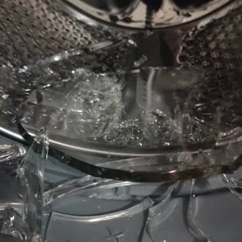 Arçelik Çamaşır Makinesi Cam Patlaması