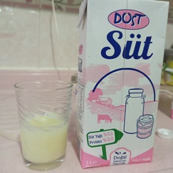BİM Sütün Rengi Açık Çıktı Ve Acı Bir Tadı Var.
