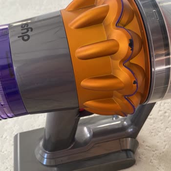 Dyson V15 Ana Gövde Boya Soyulması