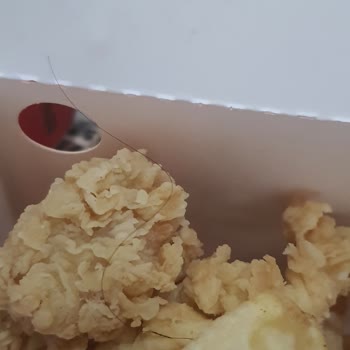 Popeyes Ürünlerden Kıl Çıktı