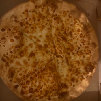 Yemeksepeti PizzaLazza Restoranının Malzemesiz Pizza Göndermesi