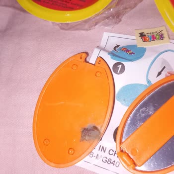 Toybox Max Adlı Ürünün Oyuncağından Küflenmiş Bilinmeyen Bir Şey Çıktı