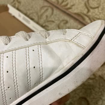 Adidas Ayakkabı Koku, Çatlak, Lekelenmesi.