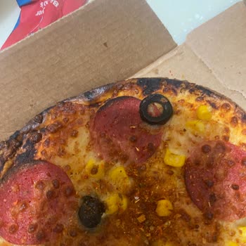 Domino's Pizza Pizzam Yanık Geldi