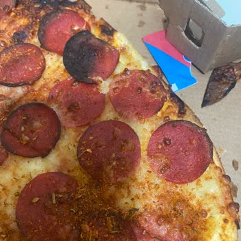 Domino's Pizza Pizzam Yanık Geldi