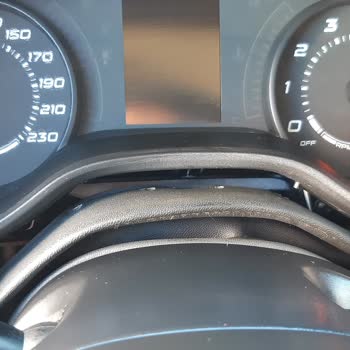 Fiat Egea Km Sayacı İle Direksiyon Arası Deri