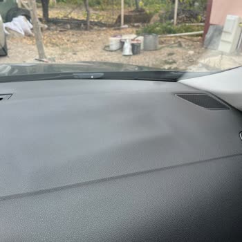 Renault Megane Kalitesizliği Dökülen Plastik Aksamlar