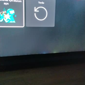 Samsung 65QN800C Siyah Sahnelerde Beyaz Işık