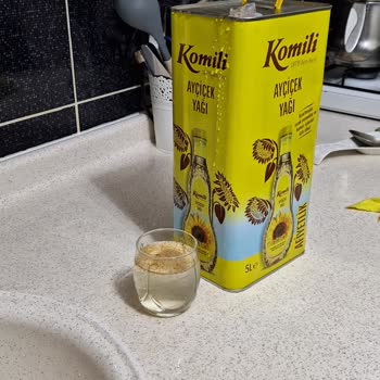 Komili Zeytinyağı Komili Ay Çiçek Yağı Da Su Çıktı