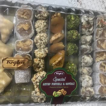Tuğba Kuruyemiş Antep Fıstıklı &Cevizli Special