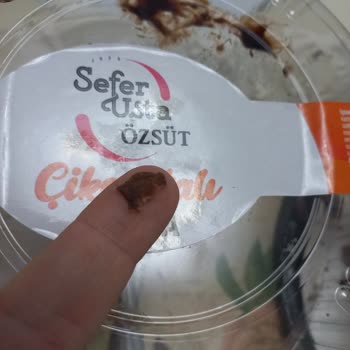 Özsüt S**** U*** Donmuş Pastanın İçinden Karton Parçalar Çıktı!