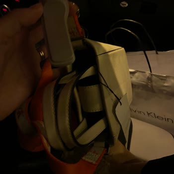 Calvin Klein Alarmı Çıkarılmayan Ürün