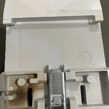 Kaçak Akım Rolesi Yandı