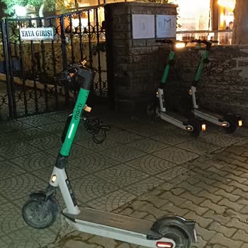 Gelişi Güzel Bırakılan Marti Vb. Araçlar