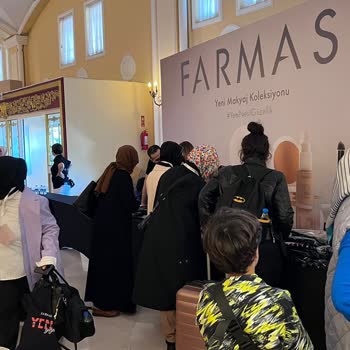 Asteria Kremlin Palace (Kundu) Kremlin Place Otelin İlgisizliği Ve Grup Kalabalığı Gürültüleri