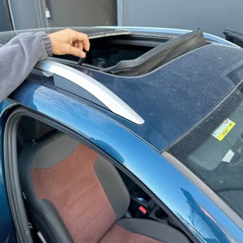 Seat Ateca Sunroof Rüzgar Kırıcı Kırılması Vosmer