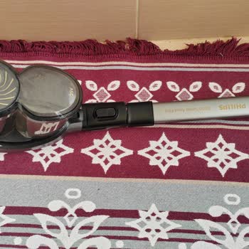 PHILIPS Ev Aletleri Philips XC8349 Ortadan Kırıldı.