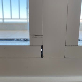 Kırışoğulları Metal'in Montajını Yaptığı Doğramalarda Su Sızıntısı Oldu