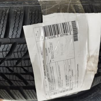 Yedi Oto Mamülleri Yanlış Tarihli Lastikler ve İade Sorunu