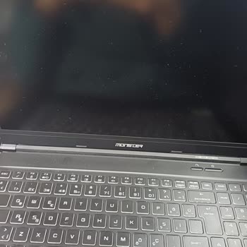 Monster Abra A5 Ekranım Oyuna Girince Gidiyor