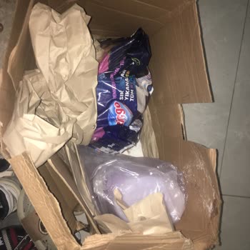 Aras Kargo Eve Teslim Edilen Paketin Yağmurda Hasar Görmesi