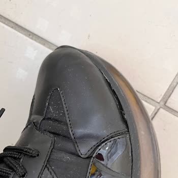 Bambi Ayakkabı Kalitesizliği Ve Tadilatla Geçiştirme