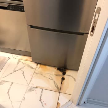 Arçelik Marka 7293920116 270531 Model Buzdolabı Hemen Bozuldu