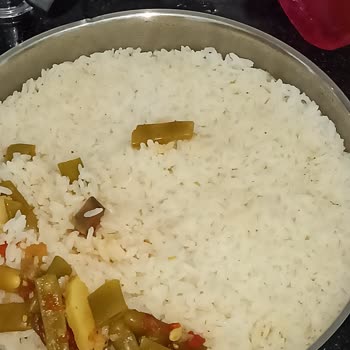 BİM 1kg Pirinç Kurtları