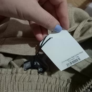 Giysa Mağazaları Çalışanının Üslubu Çok Kötü