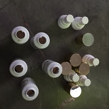 Trendyol Güvenilmez Satıcı, Krem Tüplerinin İçi Boş