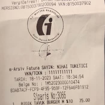 Arby's Uzun Bekleme Ve Soğuk Hamburger