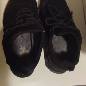 Greyder Su Geçiren Ama Geçirmez Ayakkabı