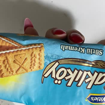 Ülker Bisküvi Paketinde Böceklenme Olması