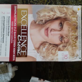 Loreal Paris 10 Numara Açık Sari Boya İçinden Siyah Boya Çıkması